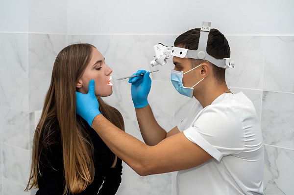 Best Oral Maxillofacial Surgeon and Implantologist in Kharghar